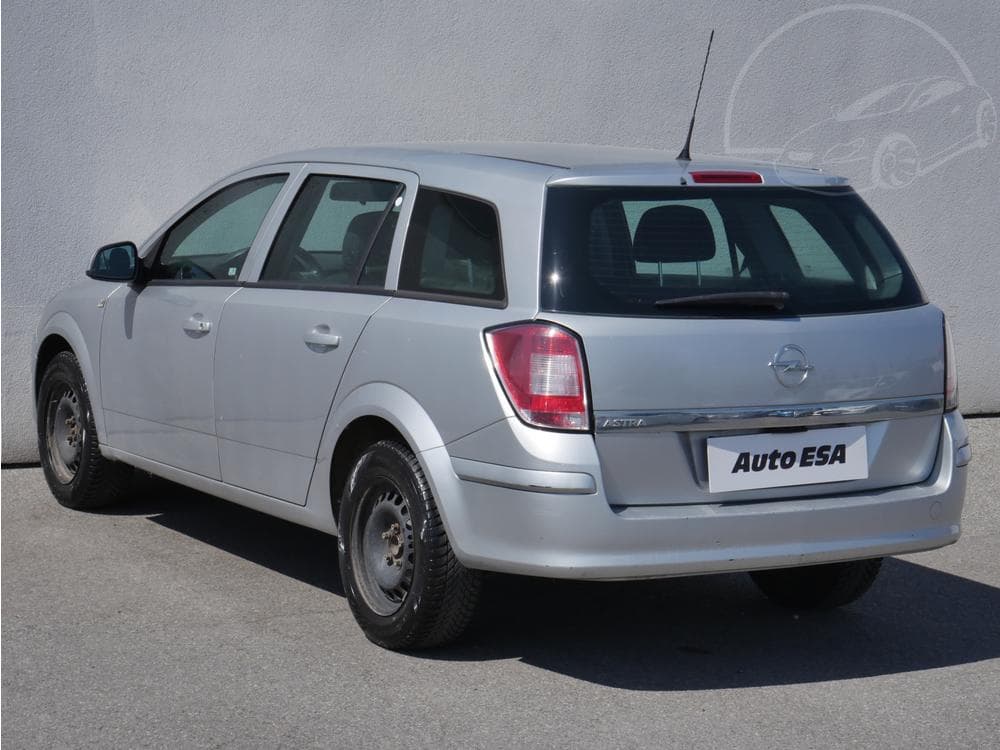 2011 Opel ASTRA - 11