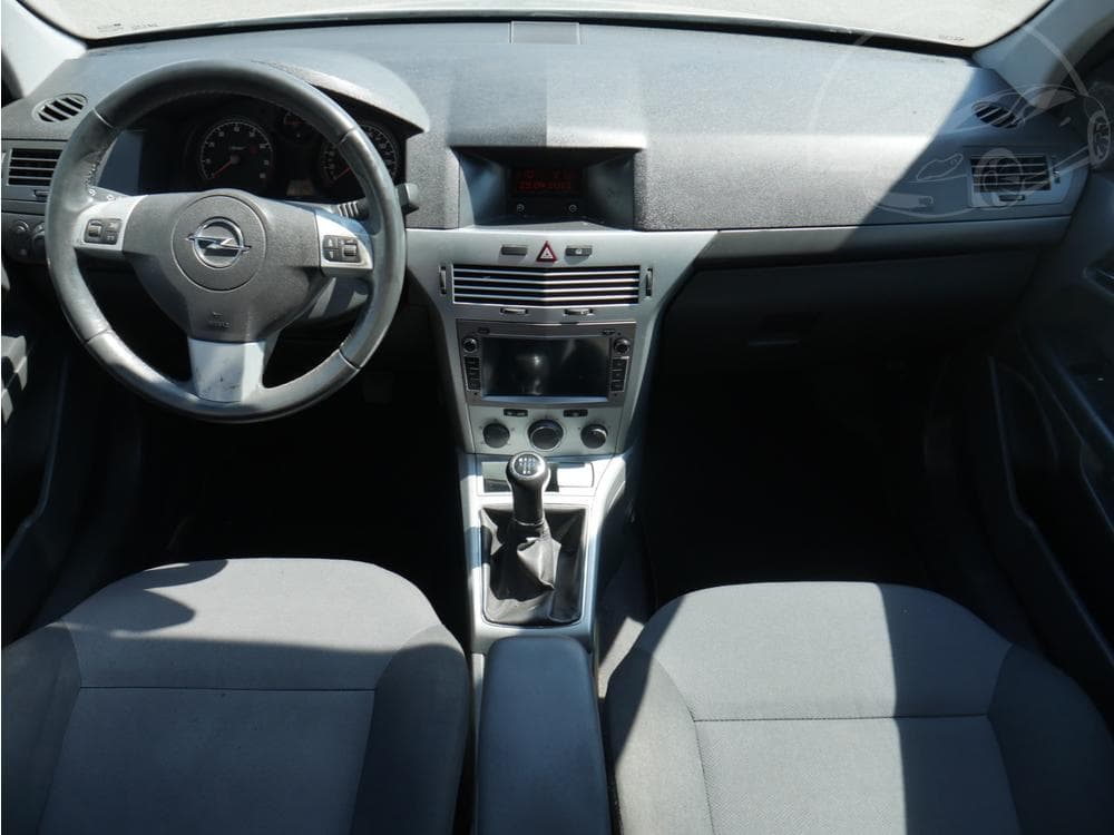 2011 Opel ASTRA - 15