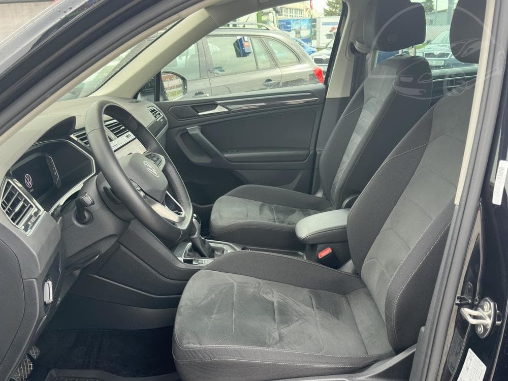2021 Volkswagen TIGUAN - 33