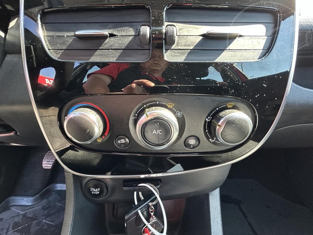 2016 Renault CLIO - 13
