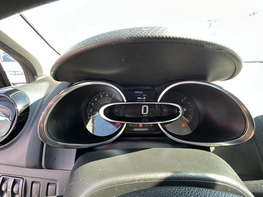 2016 Renault CLIO - 18