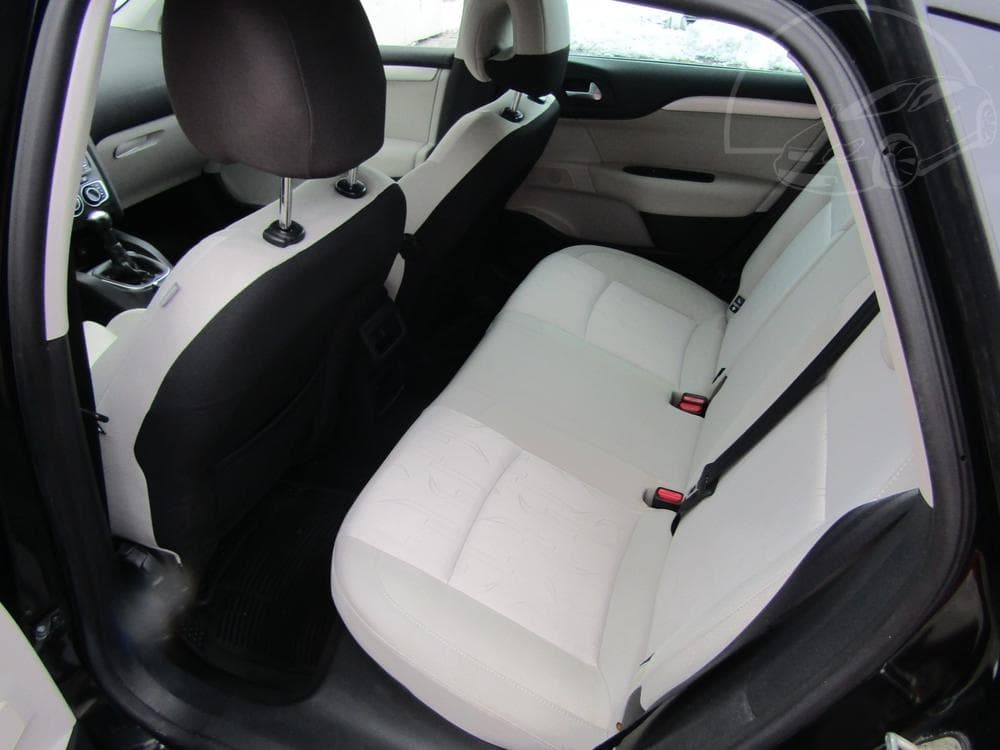 2011 Citroen C4 - 10