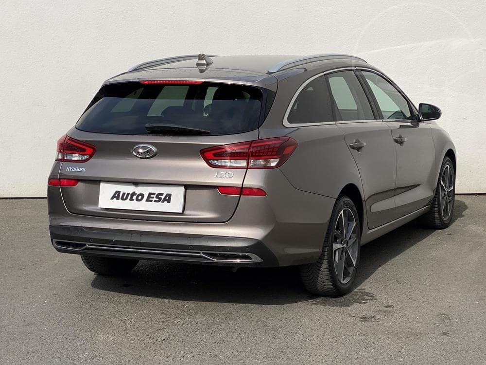 2022 Hyundai i30 - 10