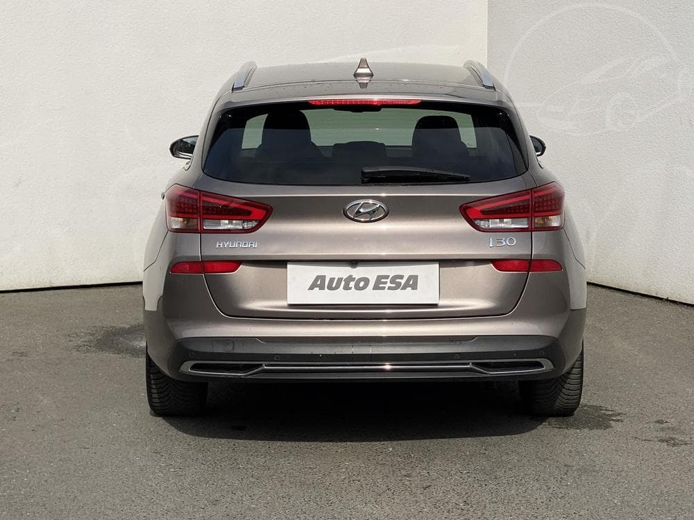 2022 Hyundai i30 - 13