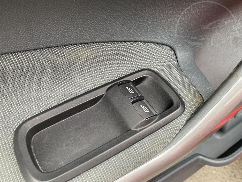 2009 Ford FIESTA - 13