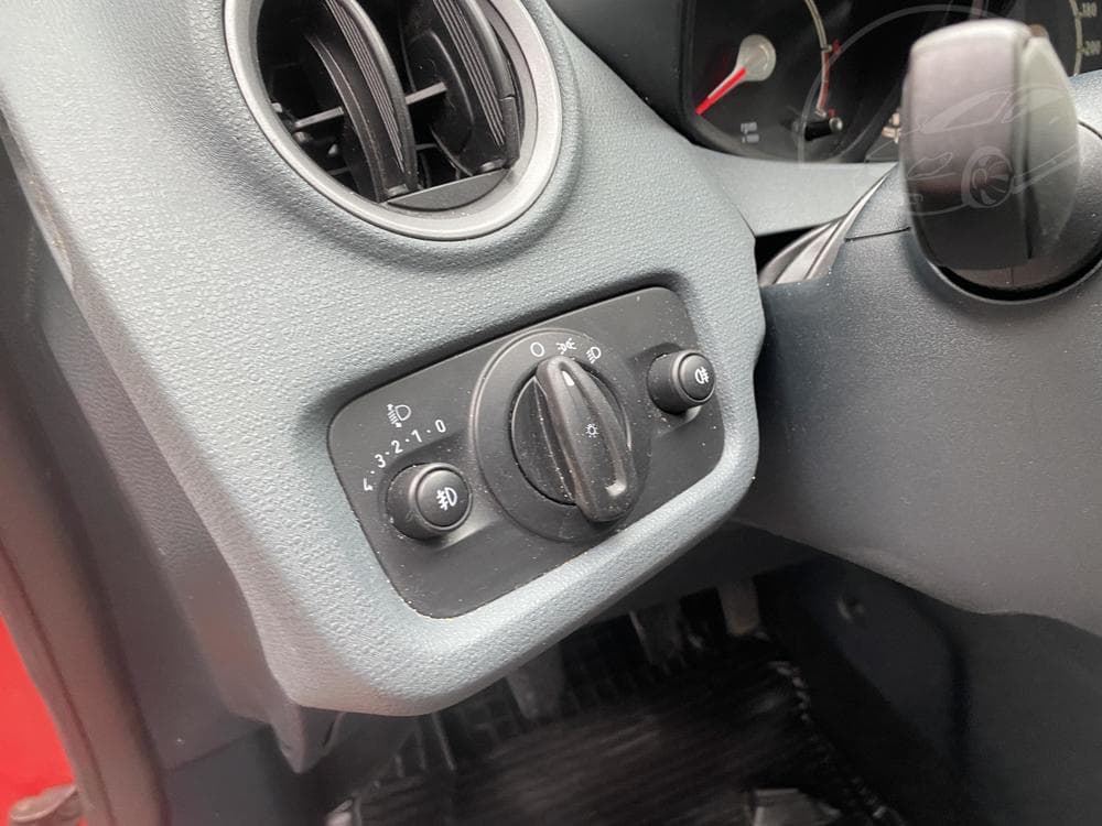 2009 Ford FIESTA - 15