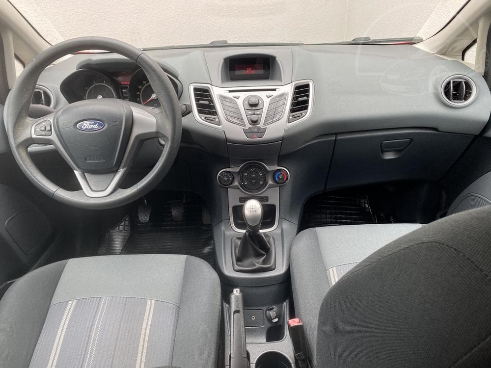 2009 Ford FIESTA - 8