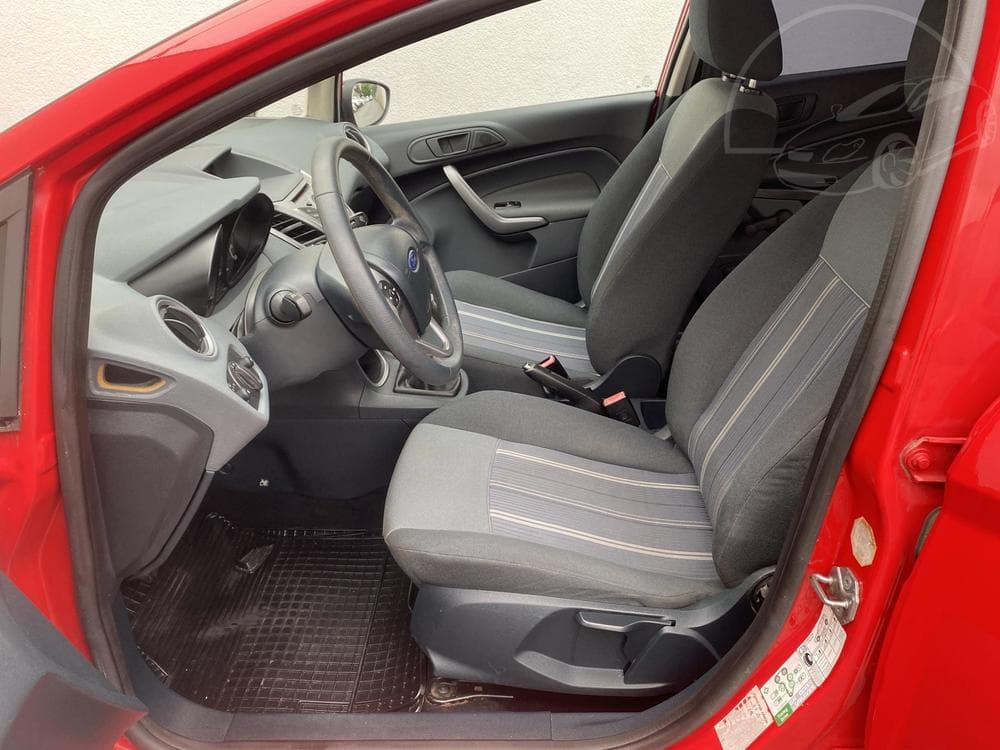 2009 Ford FIESTA - 9