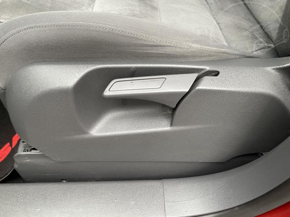 2011 Volkswagen Touran - 27