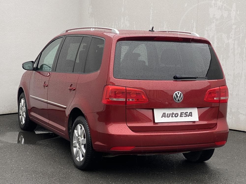 2011 Volkswagen Touran - 11