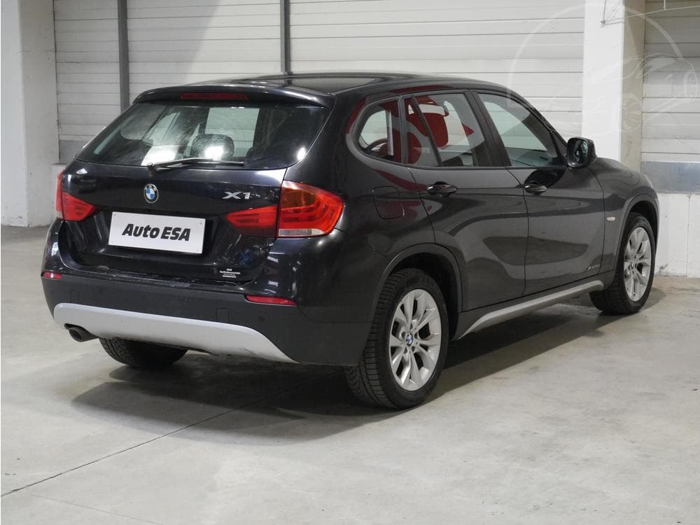 2010 BMW X1 - 4