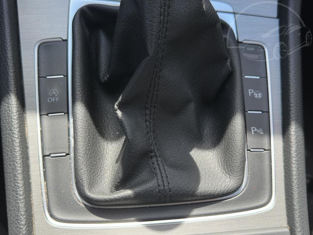2015 Volkswagen GOLF - 17