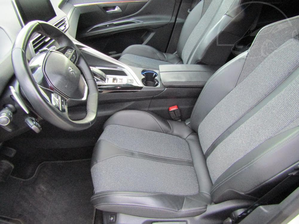 2017 Peugeot 5008 - 9