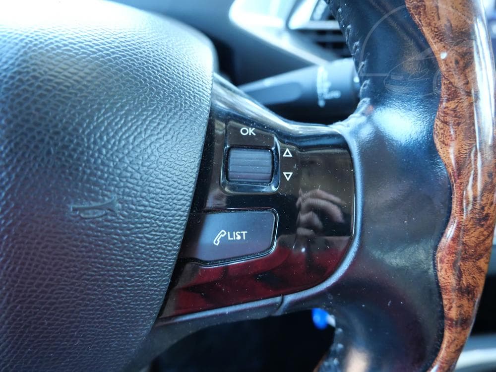 2016 Peugeot 308 - 16