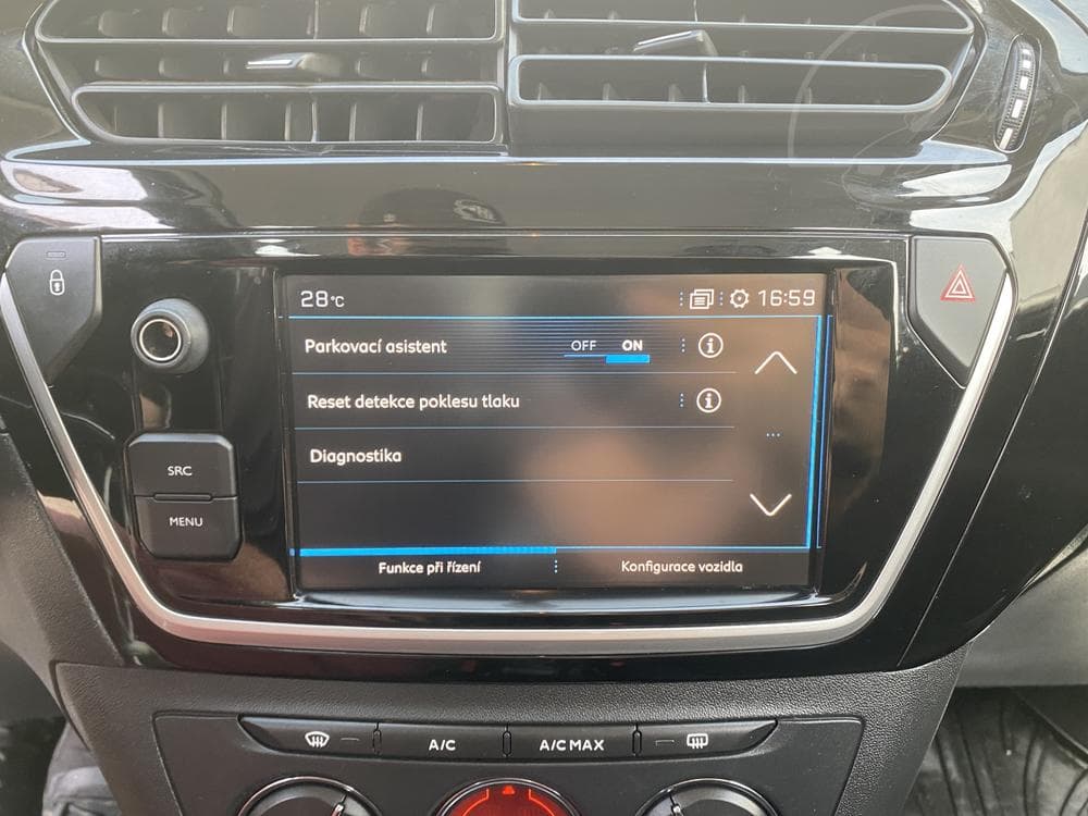 2017 Peugeot 301 - 27