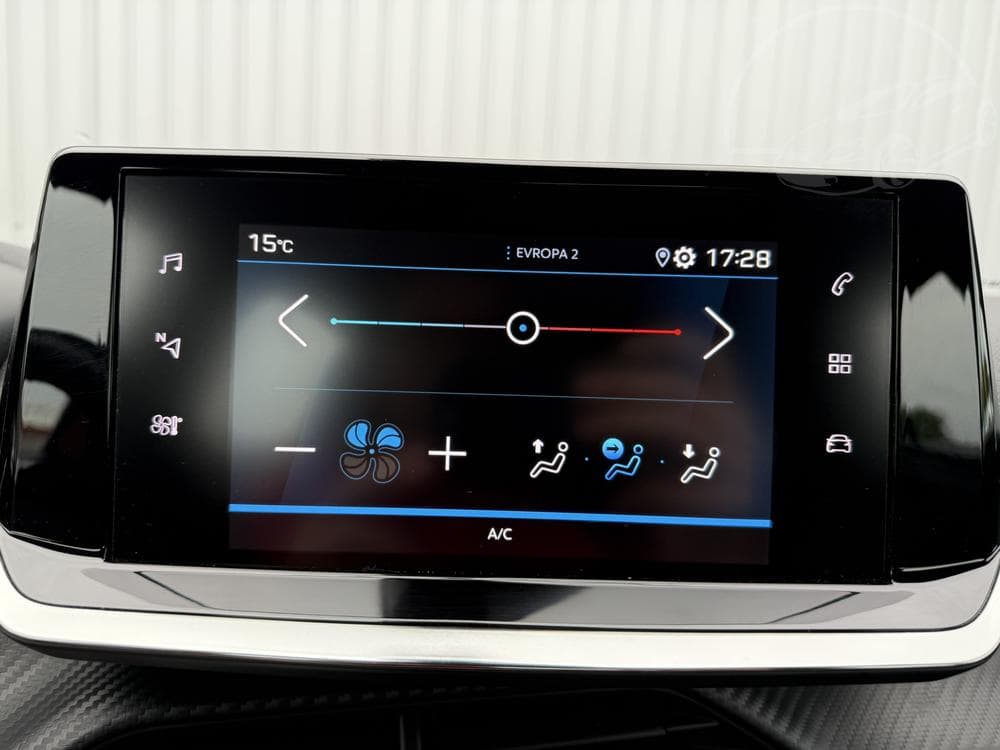 2023 Peugeot 2008 - 14
