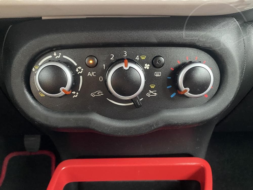 2015 Renault Twingo - 17