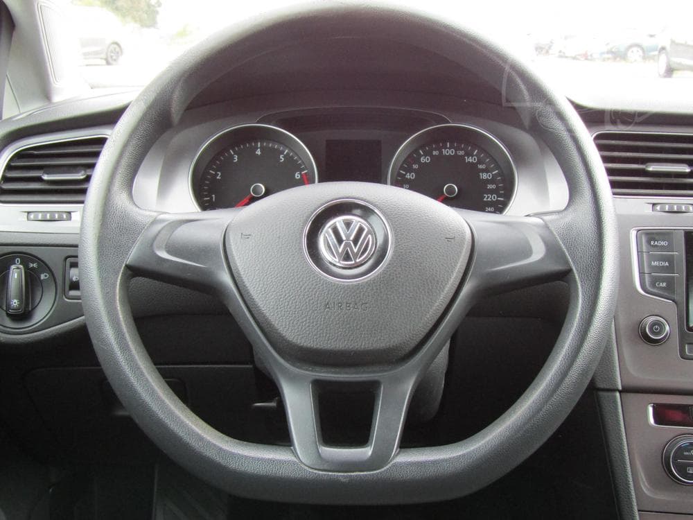 2015 Volkswagen GOLF - 11