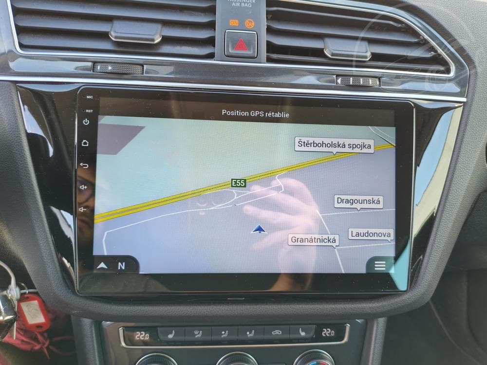 2016 Volkswagen Tiguan - 13