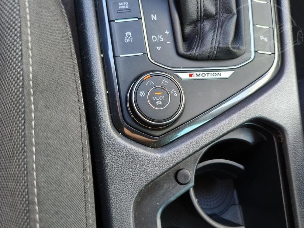 2016 Volkswagen Tiguan - 19