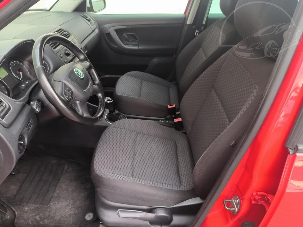 2010 Škoda FABIA - 9