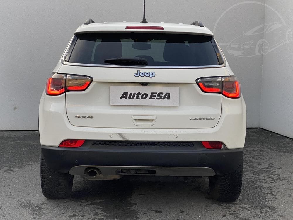 2020 Jeep COMPASS - 17