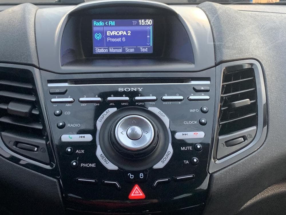 2012 Ford FIESTA - 15