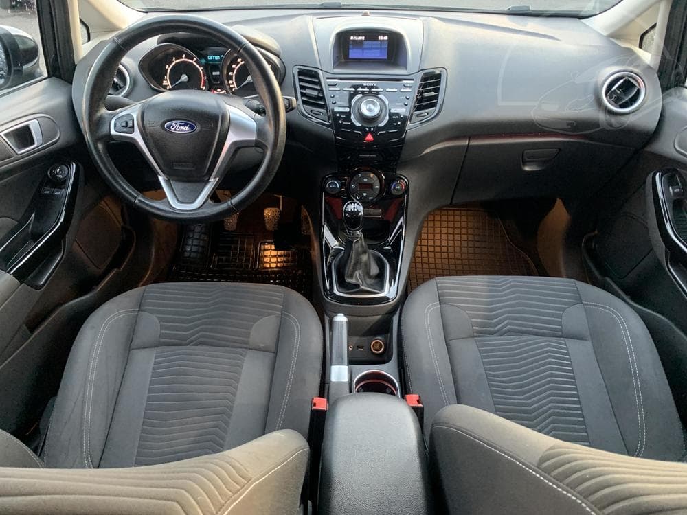 2012 Ford FIESTA - 8
