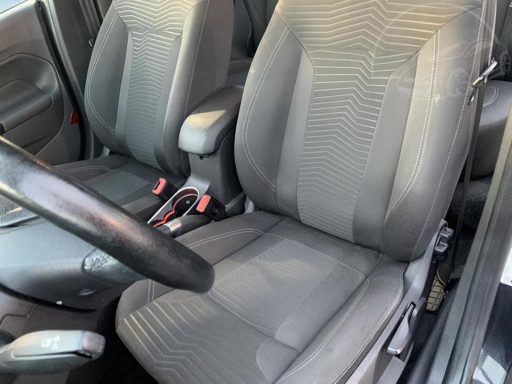 2012 Ford FIESTA - 9