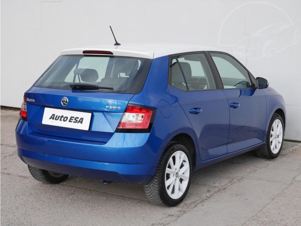 2015 Škoda FABIA - 9