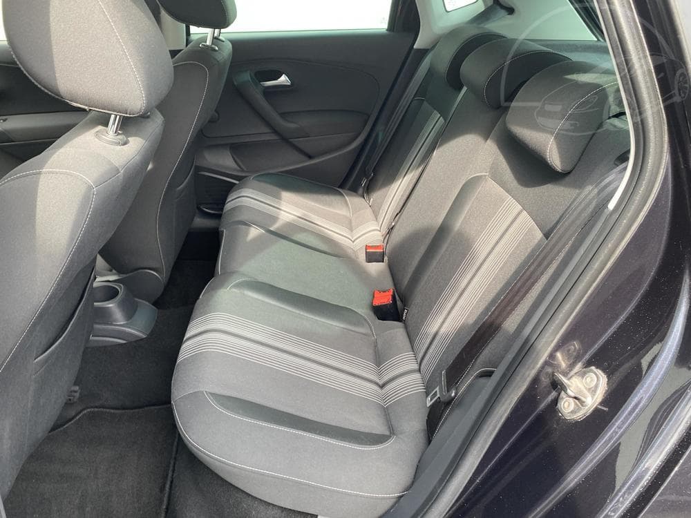 2012 Volkswagen Polo - 10