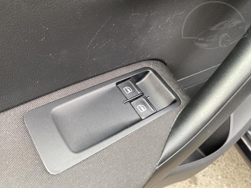 2012 Volkswagen Polo - 13