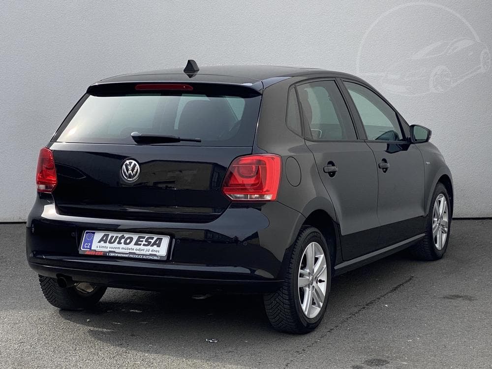 2012 Volkswagen Polo - 4