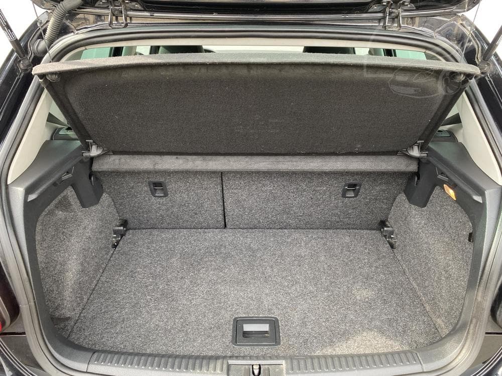 2012 Volkswagen Polo - 7