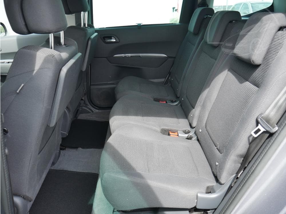 2014 Peugeot 5008 - 28