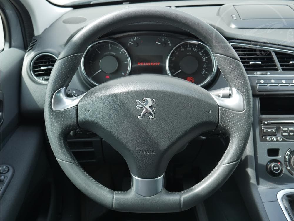 2014 Peugeot 5008 - 31