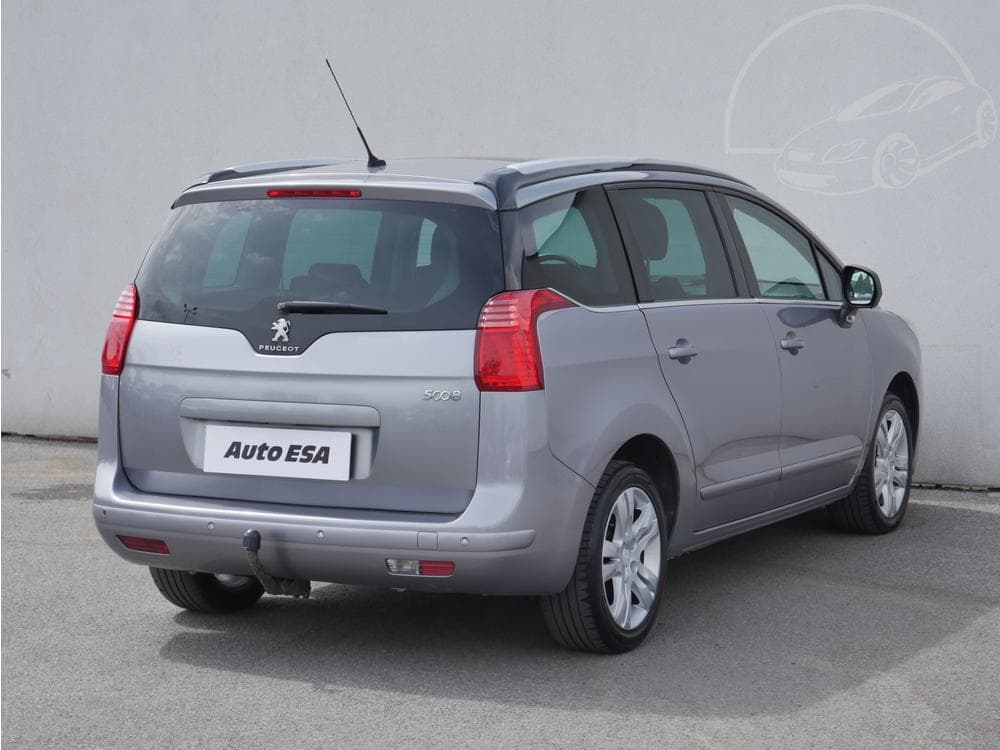 2014 Peugeot 5008 - 10