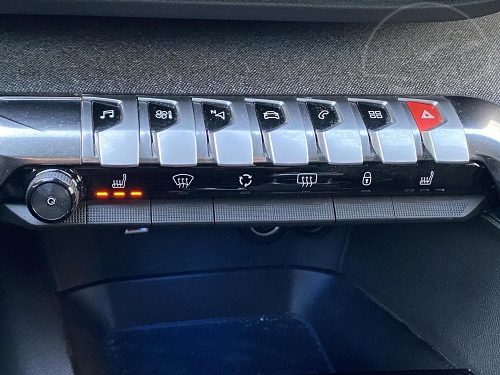 2020 Peugeot 5008 - 14