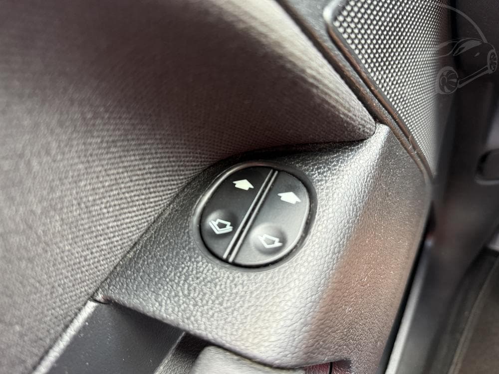 2010 Ford FUSION - 11