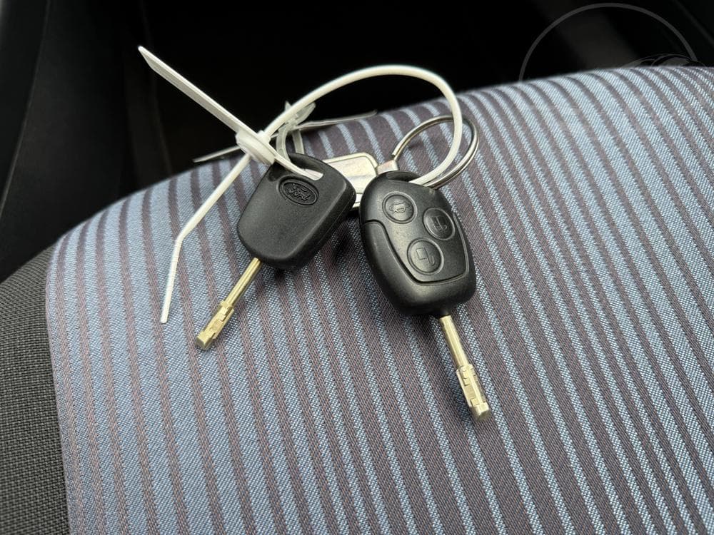 2010 Ford FUSION - 14