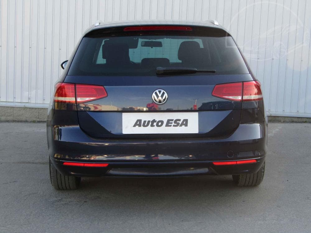 2015 Volkswagen PASSAT - 5