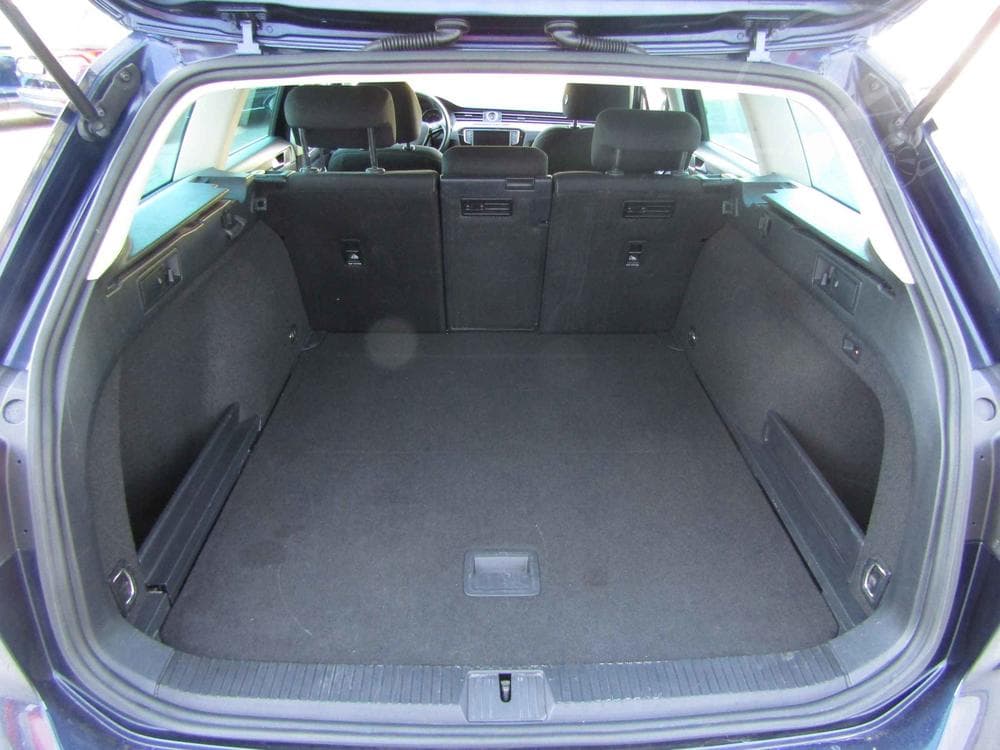 2015 Volkswagen PASSAT - 7