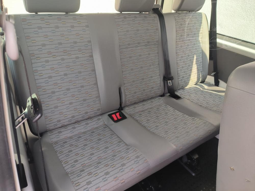 2010 Volkswagen Transporter - 11