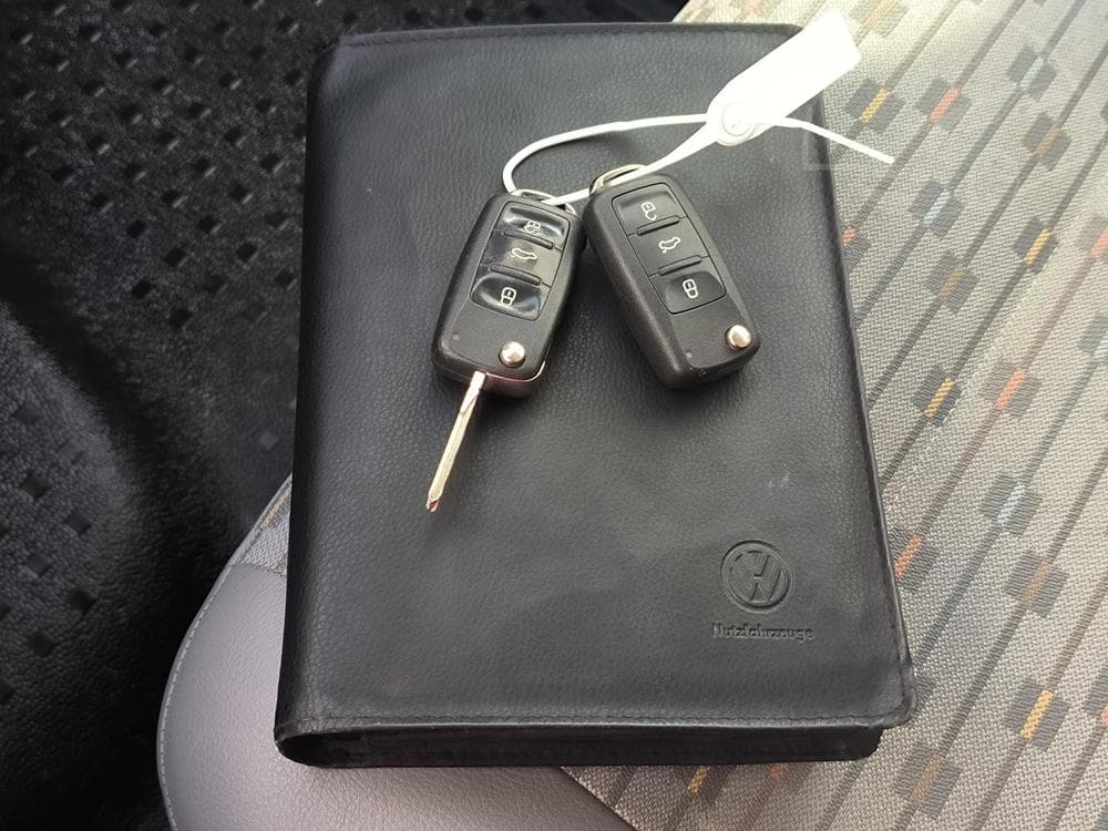 2010 Volkswagen Transporter - 16