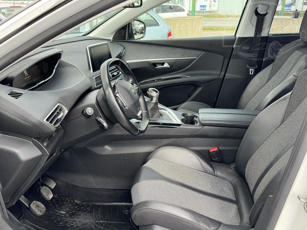 2019 Peugeot 5008 - 10