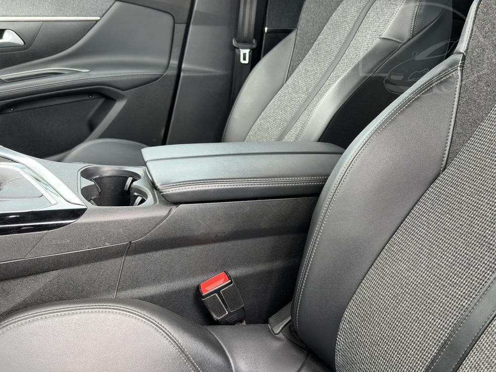 2019 Peugeot 5008 - 18