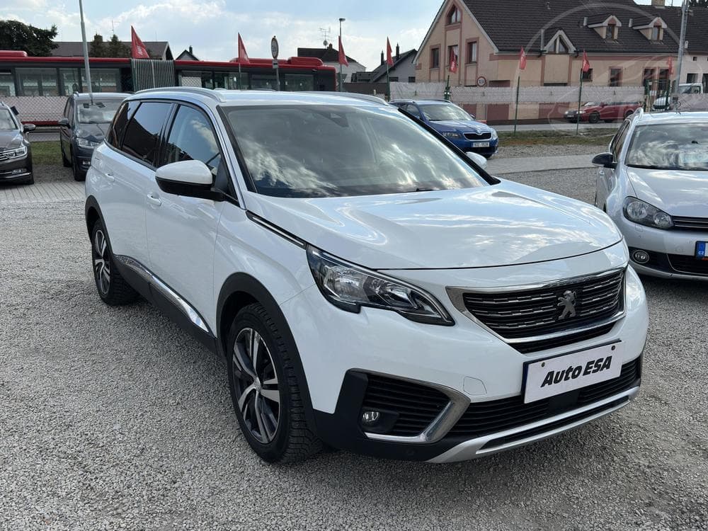 Peugeot 5008 1.2 PT, ČR