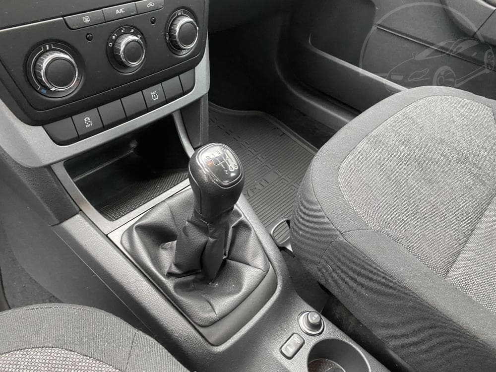 2014 Škoda YETI - 15