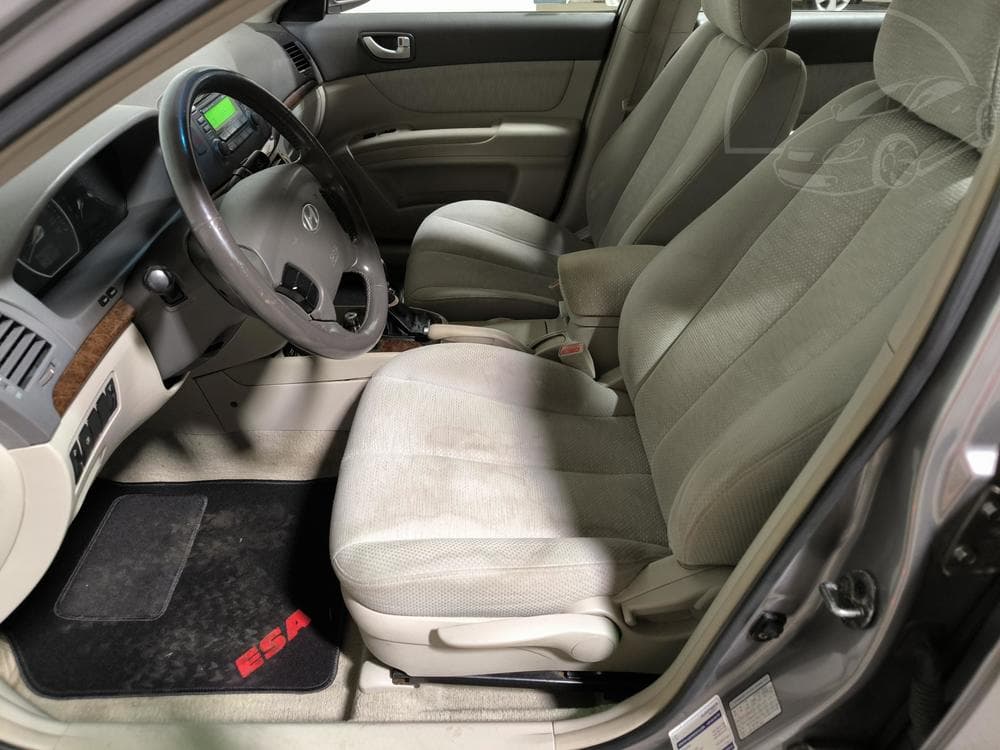 2009 Hyundai SONATA - 9