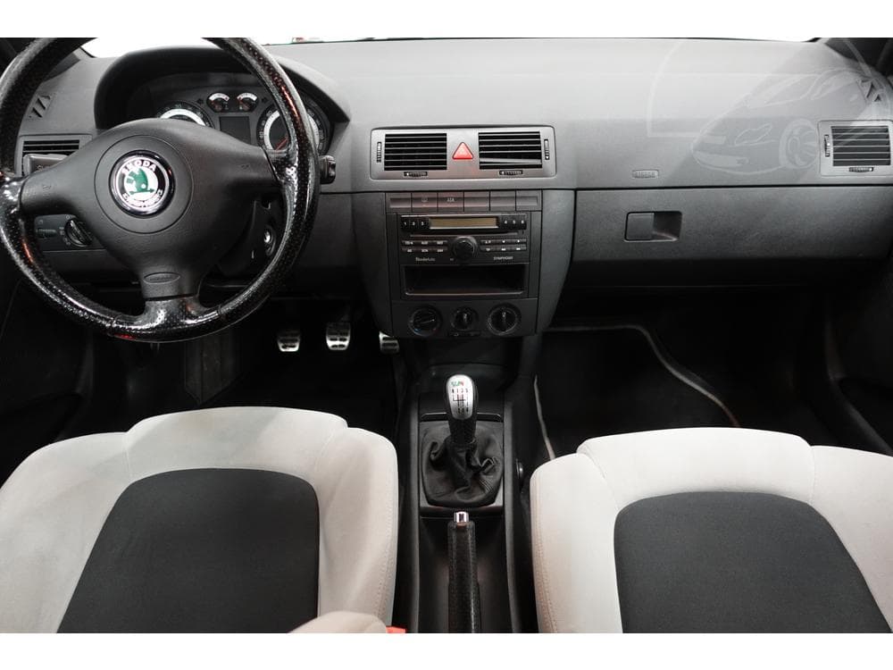 2003 Škoda FABIA - 8